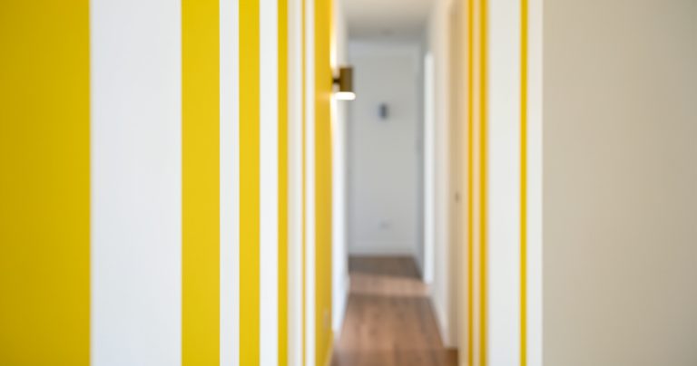 Déco couloir : 5 idées faciles pour le transformer sans travaux